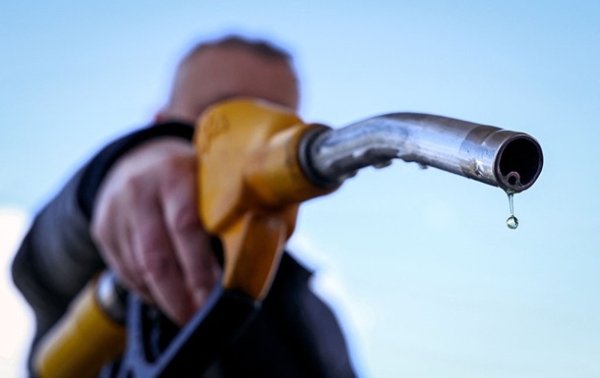 Нафта стрімко дорожчає: як це вплине на УкраїнуСюжет