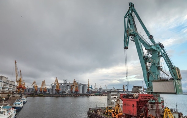 Перевезення морським коридором України сповільнилися з кінця червня