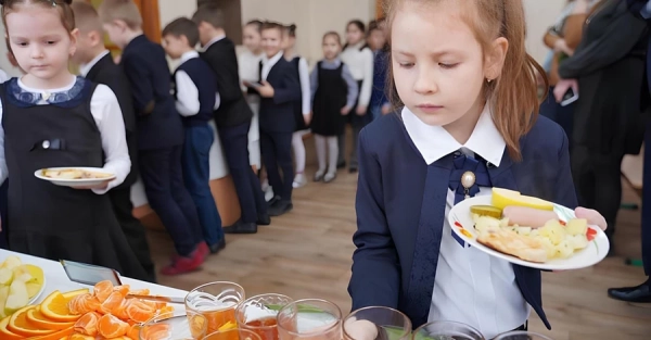 Що зміниться у вересні: банк для пенсіонерів, харчування в школах і податкові новини для військовозобов’язаних